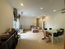 The Trumps (D14), Condominium #587025191